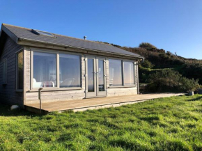 Romantic cliff top chalet at Whitsand Bay beach